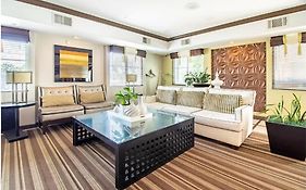 Amazing Vacation & Shopping In San Diego 2 Suits And 3 Bath Fb1